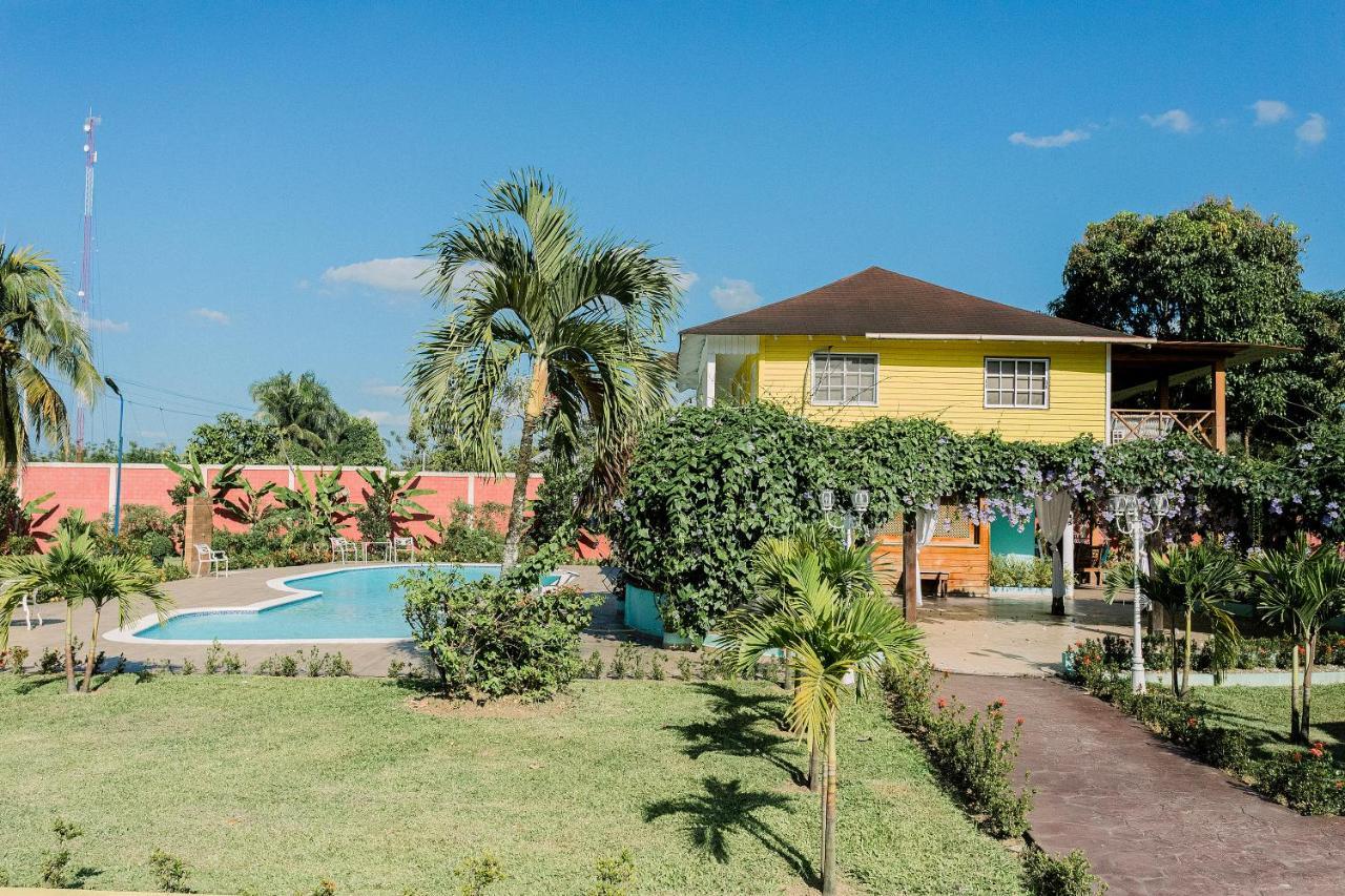 Rancho Guacamayos Hotel & Restaurantes Bonao Εξωτερικό φωτογραφία
