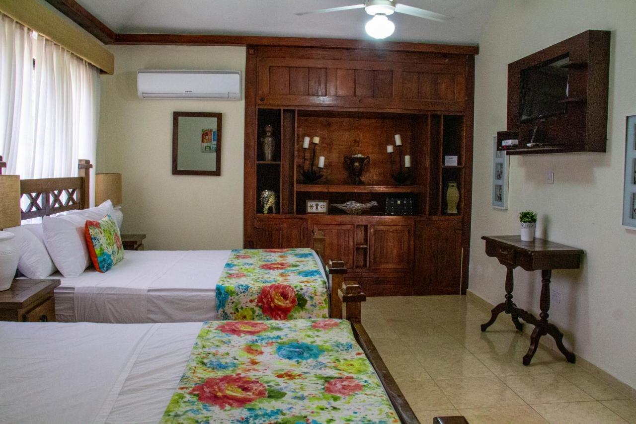 Rancho Guacamayos Hotel & Restaurantes Bonao Εξωτερικό φωτογραφία